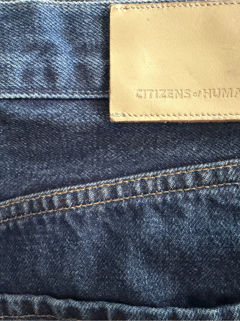 Citizens Of Humanity Indigo distressed Denim Shorts - Picture 3 of 6